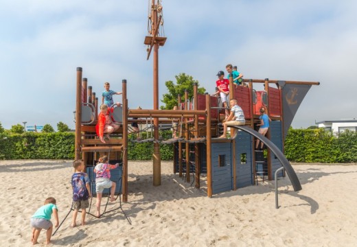 buiten+spelen+speelboot.jpg