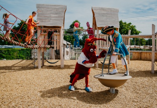 Speeltuin Schateiland met mascottes - Julianahoeve